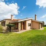 Villa Ulivi 10 *